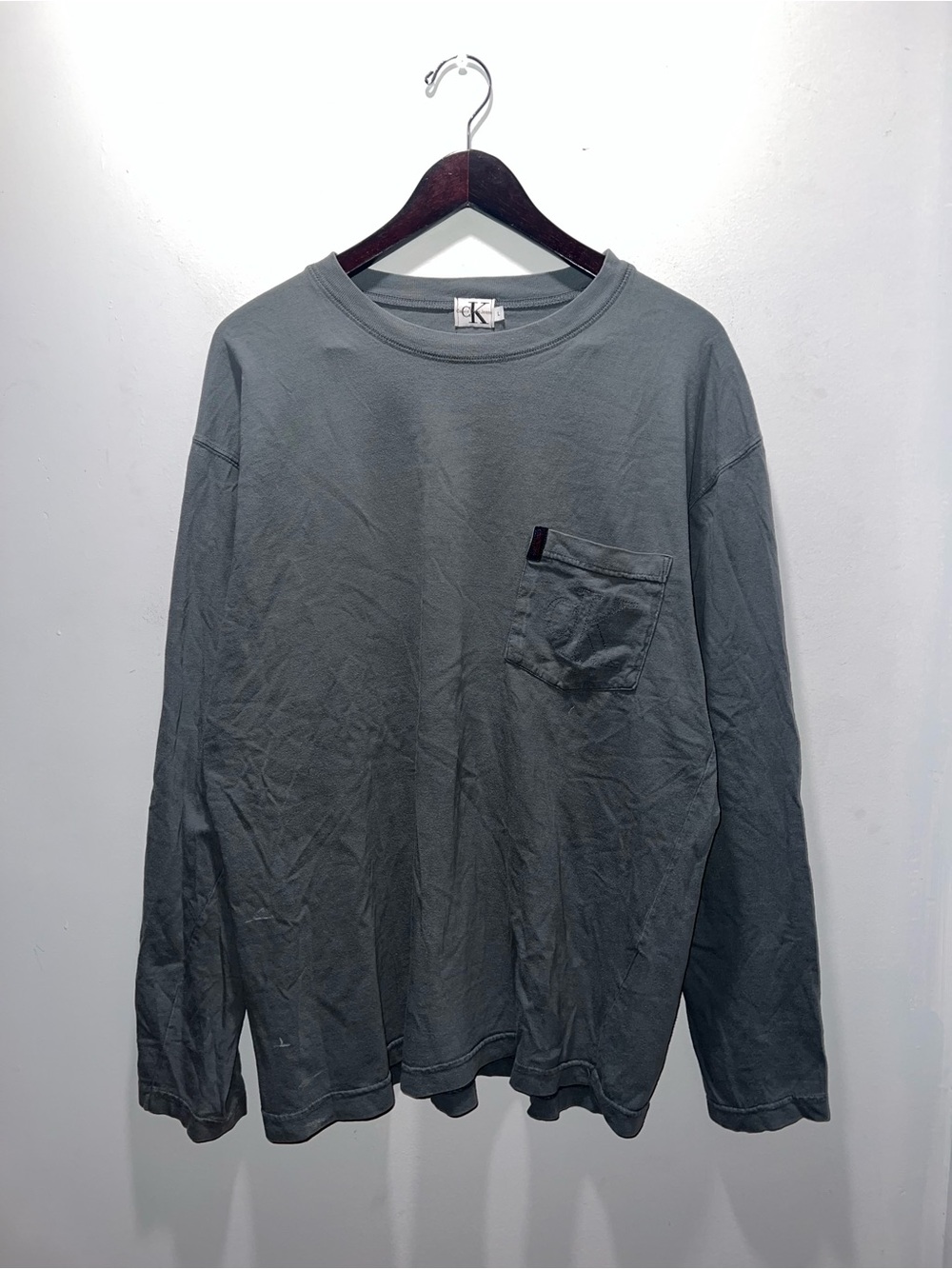 👕🌶 Vintage Y2K Calvin Klein Jeans "Logo Pocket" Long Sleeve Shirt